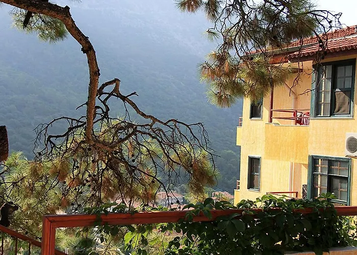 Bellevue Hotell 3*