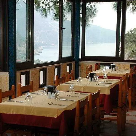 Bellevue Otel 3*